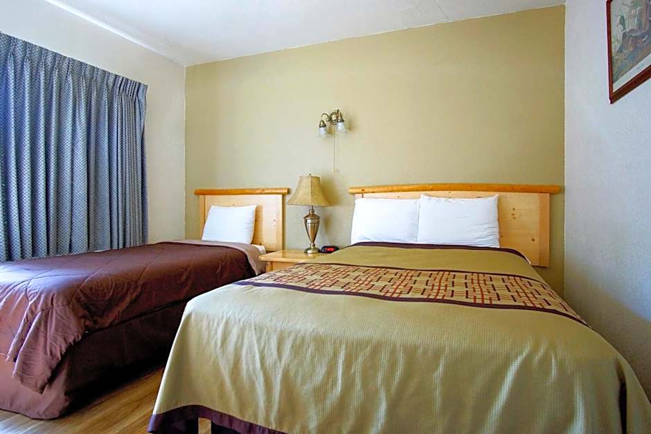 Green Gables Motel & Suites