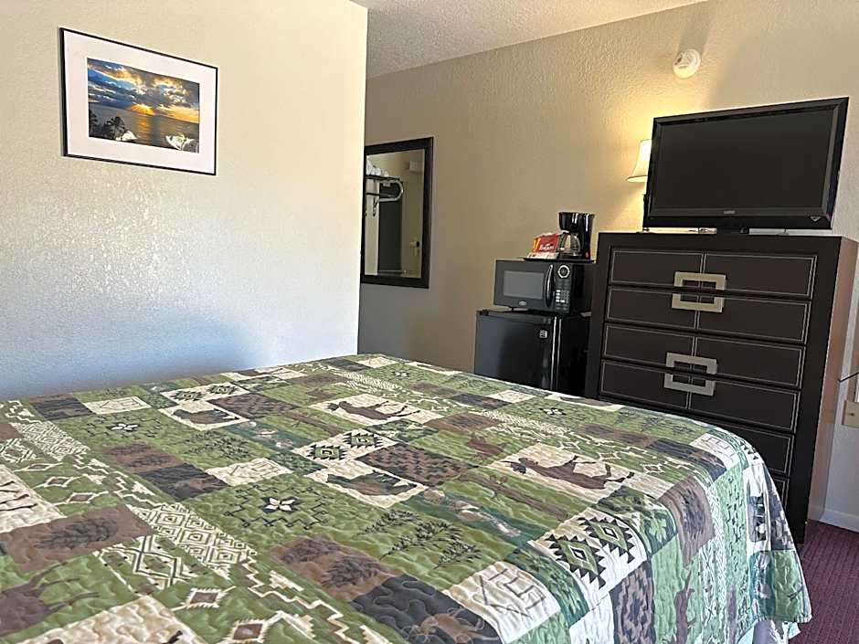 Sunset Inn and Suites