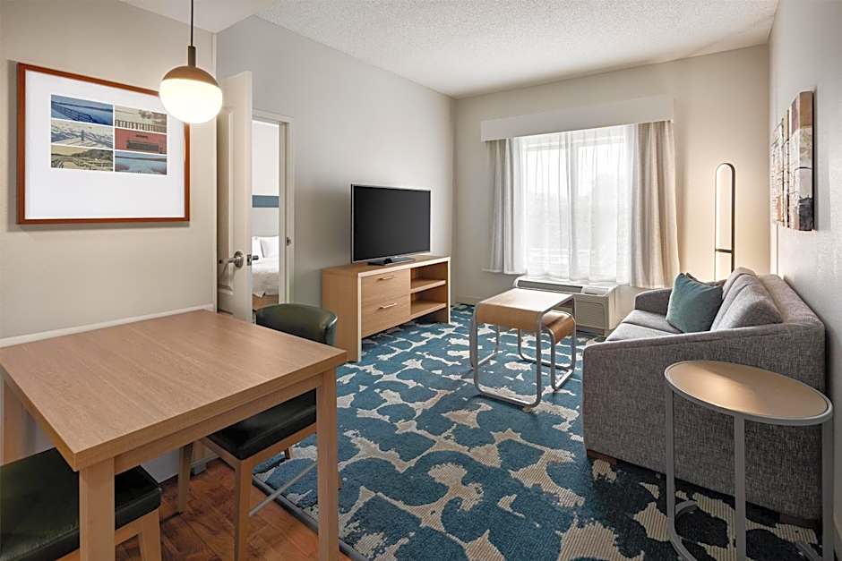 Homewood Suites by Hilton Minneapolis-New Brighton