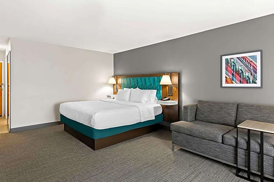 Hampton Inn By Hilton & Suites Canton