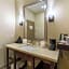 Econo Lodge Inn & Suites East Houston I-10