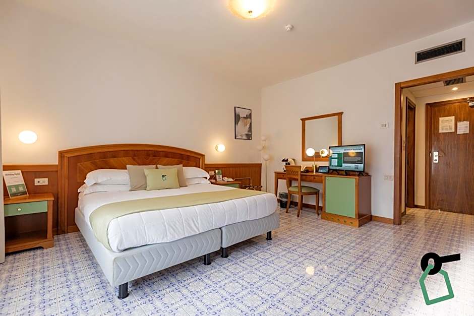 HOTIDAY Room Collection - Sorrento