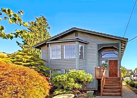 Phinney Suites Retreat Two Bedroom Townhome With Fireplace