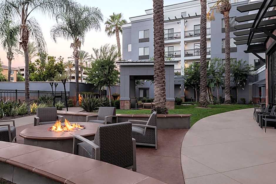Courtyard by Marriott Los Angeles Burbank Airport