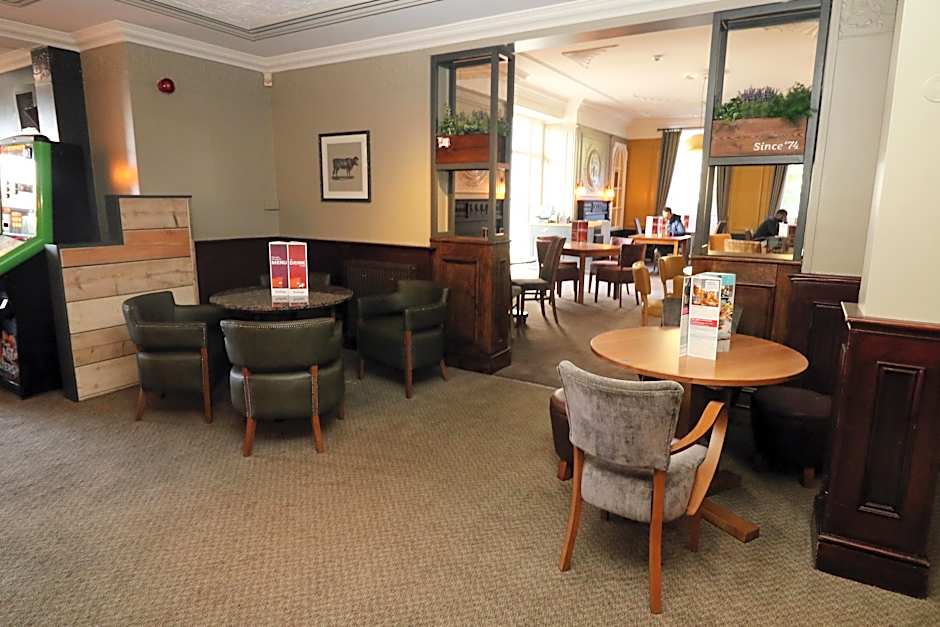 Premier Inn London Croydon South (A212)