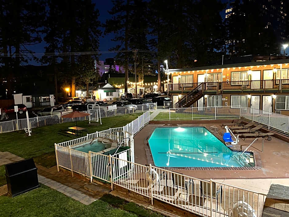 Cedar Inn & Suites