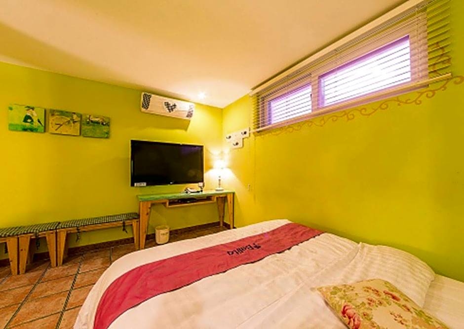 Paju Belita N Good Time Motel