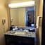 Super 8 by Wyndham Dilley TX