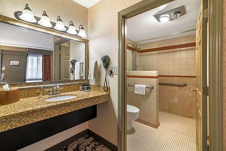 Maine Evergreen Hotel, Ascend Hotel Collection
