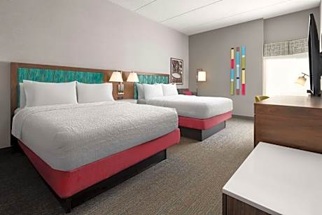 2 Queen Bed Room