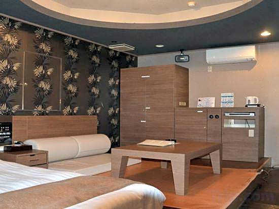 Hotel Takao Asile