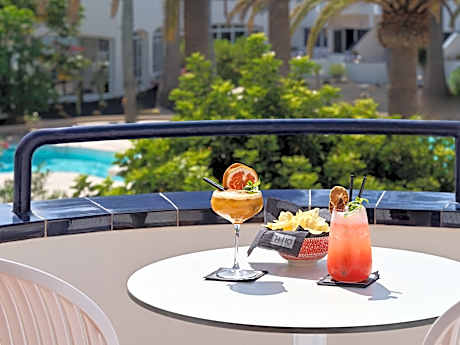 Junior Suite (2 Adults)