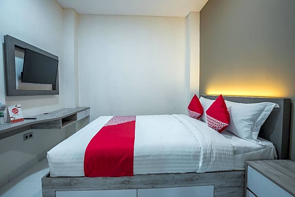 Super OYO 1487 Residence Khoe