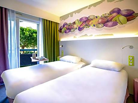Standard Twin Beds