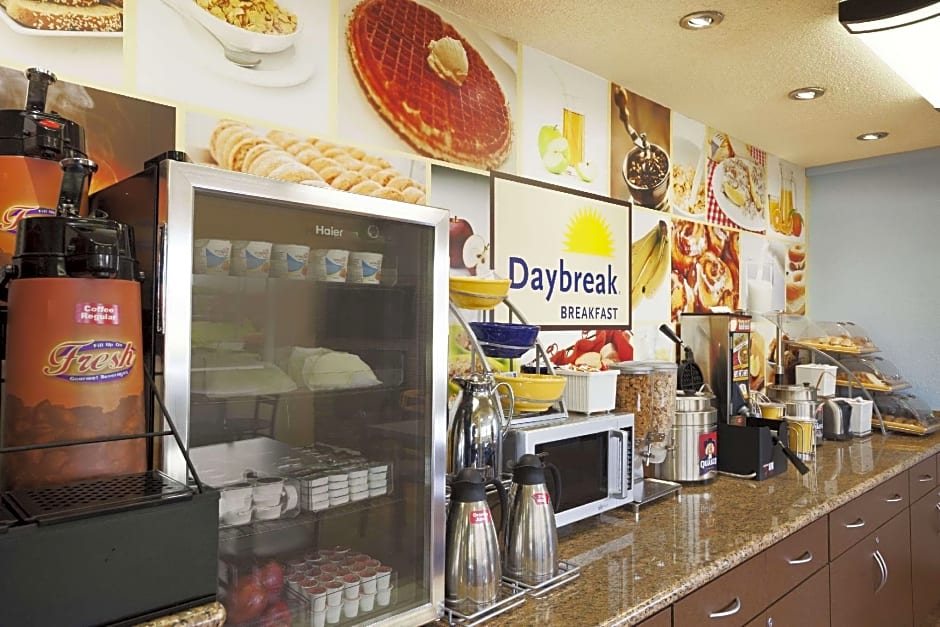 Days Inn by Wyndham Champaign/Urbana