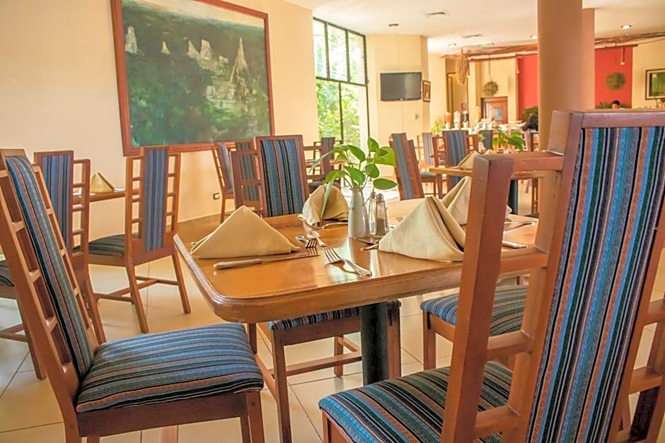 Camino Real Tikal