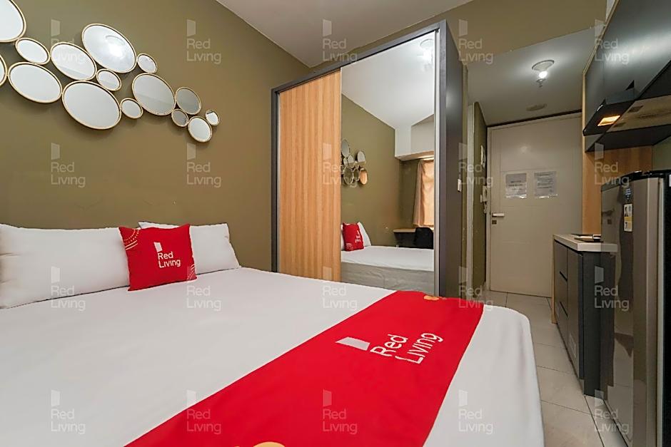 RedLiving Apartemen Springlake Summarecon - Kamarku Tower Azolla