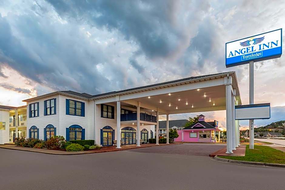 Angel Inn Near IMAX, a Travelodge by Wyndham