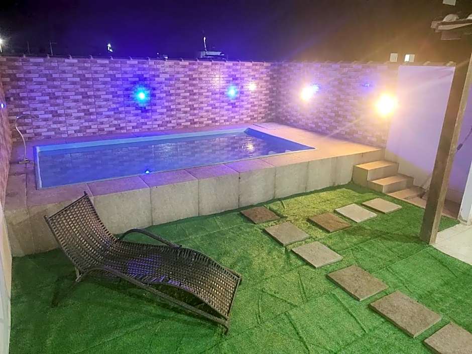 CASA COSTA DO SOL, Com Piscina e Churrasqueira !!!