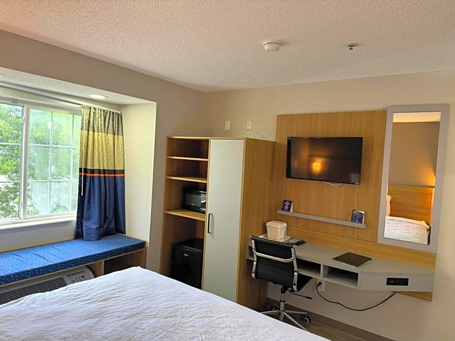 Microtel Inn & Suites by Wyndham Winston Salem