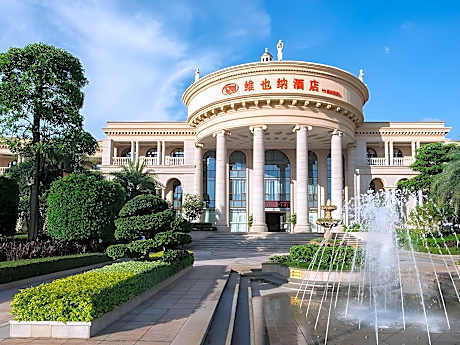 Vienna Hotel Guangdong Heyuan Shili East Bank High-Speed Railway Station