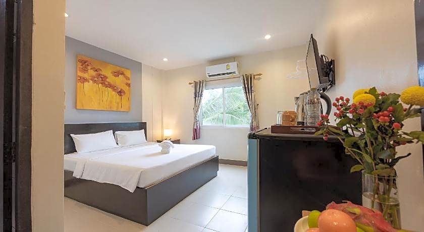 Baan Yuyen Karon Guesthouse