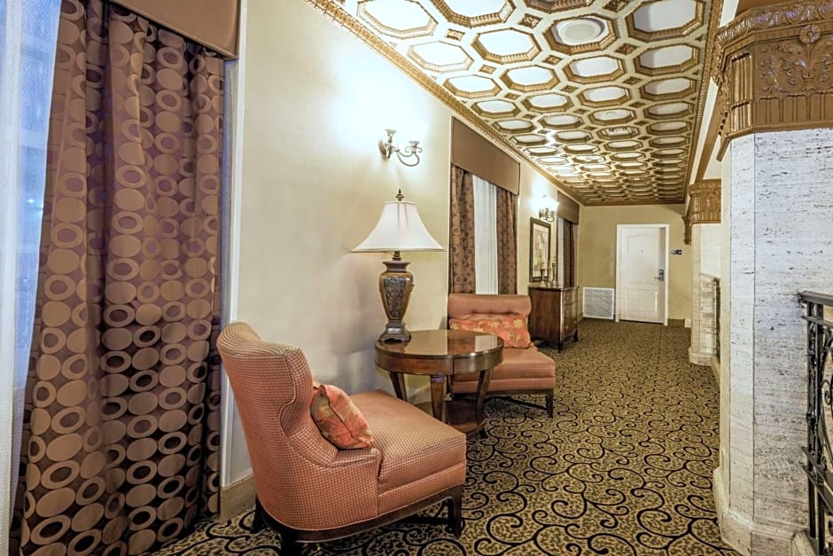 Hampton Inn & Suites Montgomery-Downtown