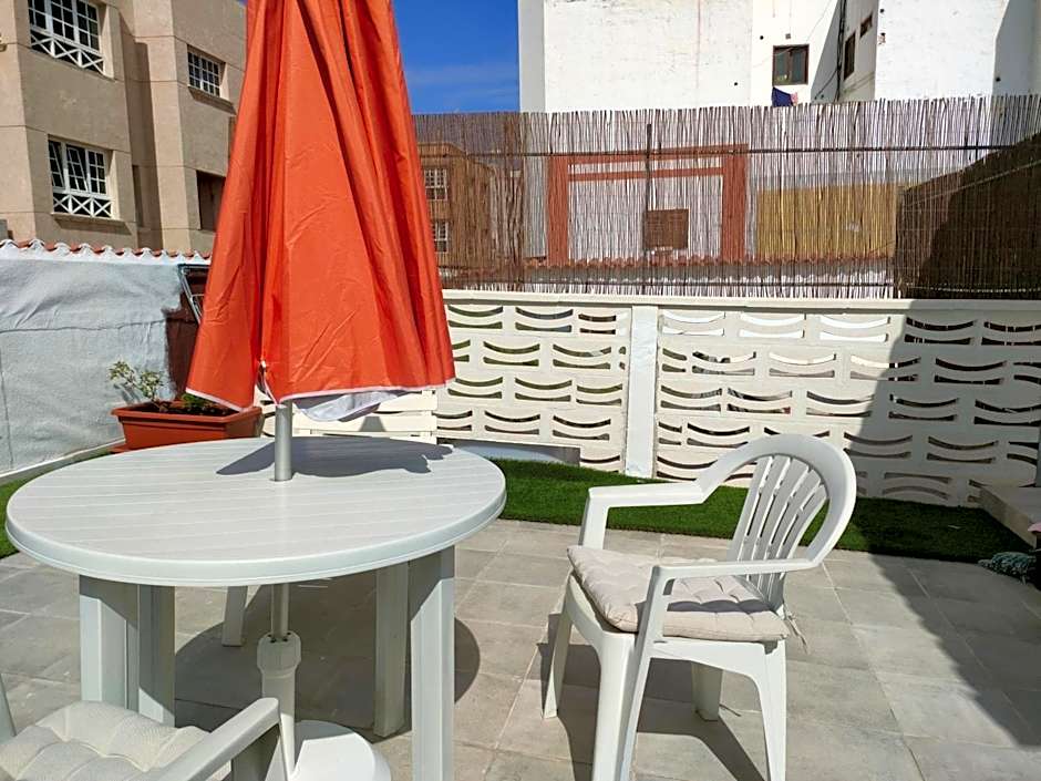 Alba 2 apartamento y Alba 3 habitación con baño