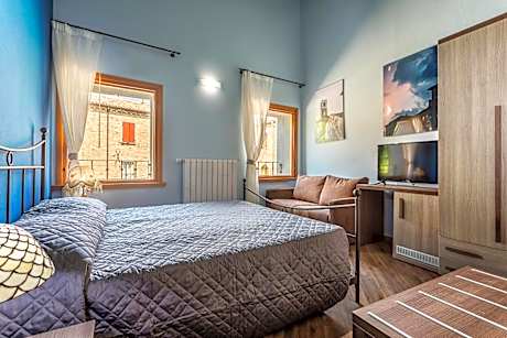 Deluxe Double Room with Castle View