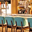 Holiday Inn & Suites Oakland - Airport by IHG