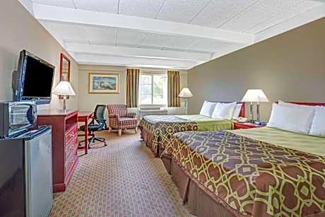 Queen Room with Two Queen Beds - Non-Smoking