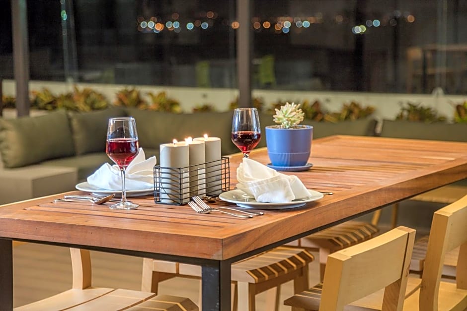 Holiday Inn & Suites - Aguascalientes, an IHG hotel