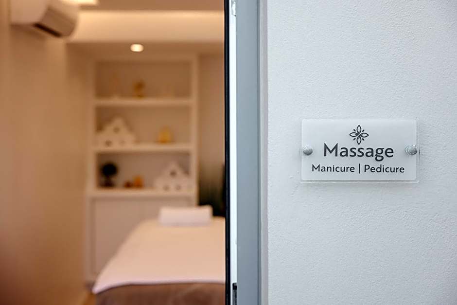 Kouros Art Hotel (Adults Only)