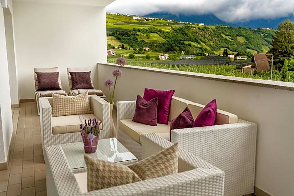 FAYN garden retreat hotel