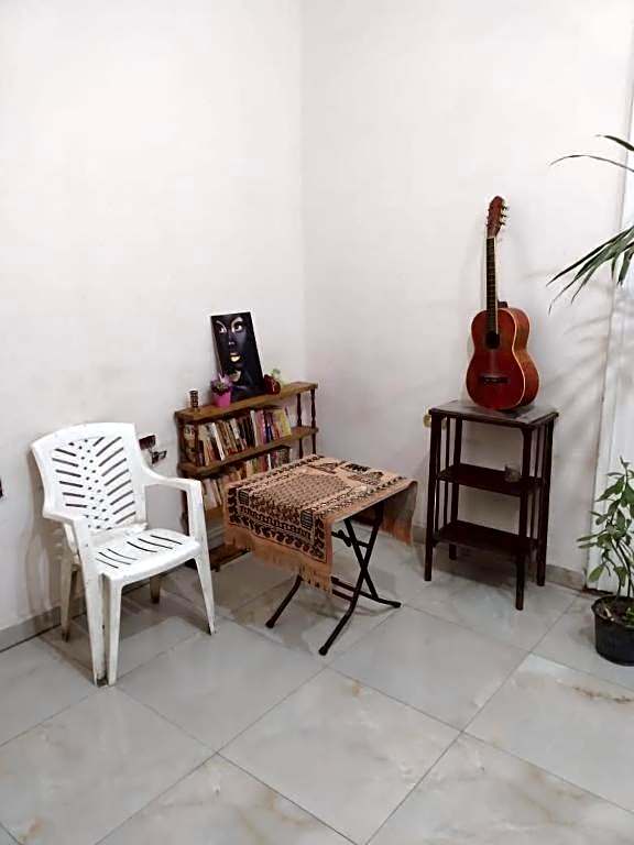 Grand Safari Hostel