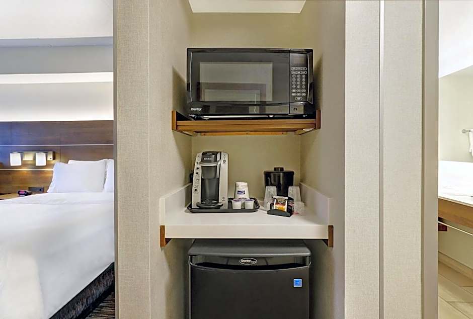 Holiday Inn Express Whitby Oshawa By IHG