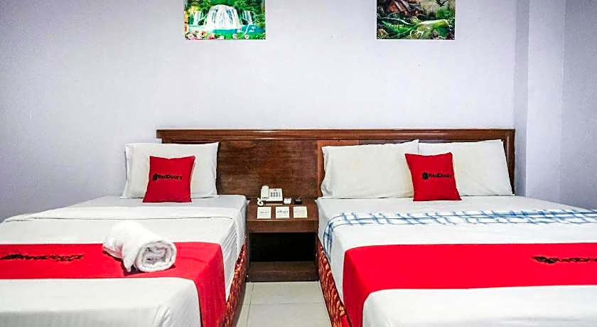 RedDoorz near Nagoya Hill Mall Batam 5