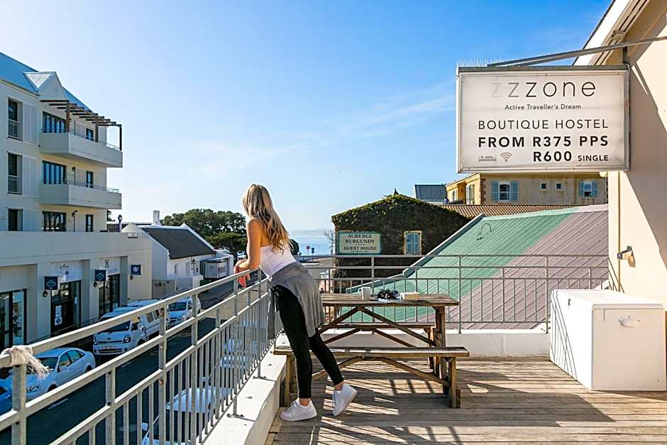 Zzzone Boutique Hostel
