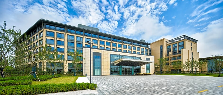 Q-Box Hotel Shanghai Sanjiagang