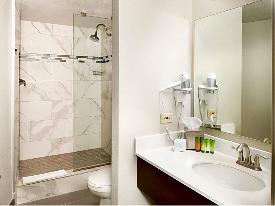 The STRAT Hotel, Casino & Tower