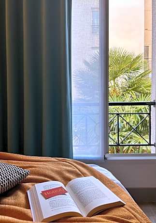 Nomad Classic Room