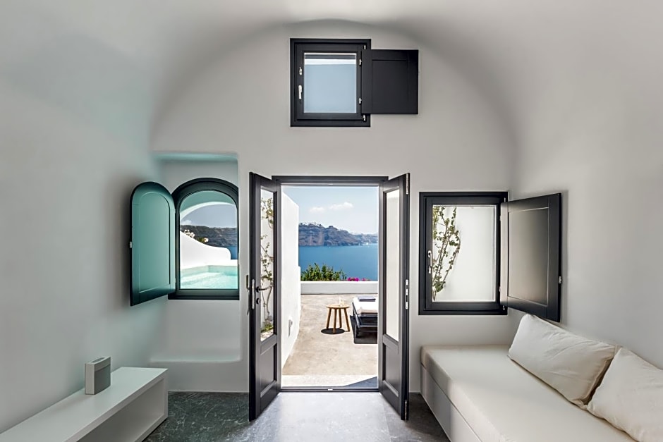 Chelidonia Luxury Suites