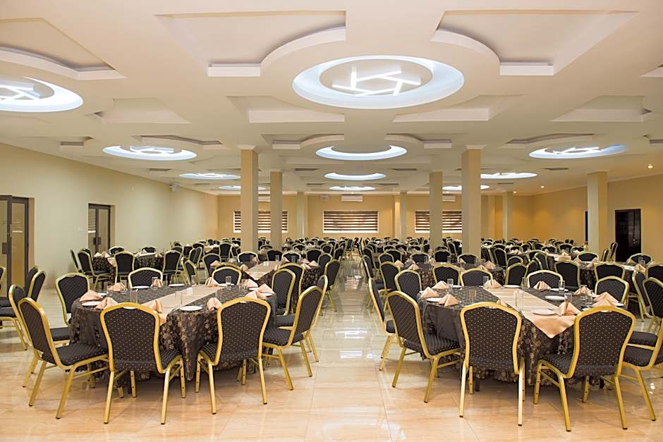 Crossroads Hotel Blantyre