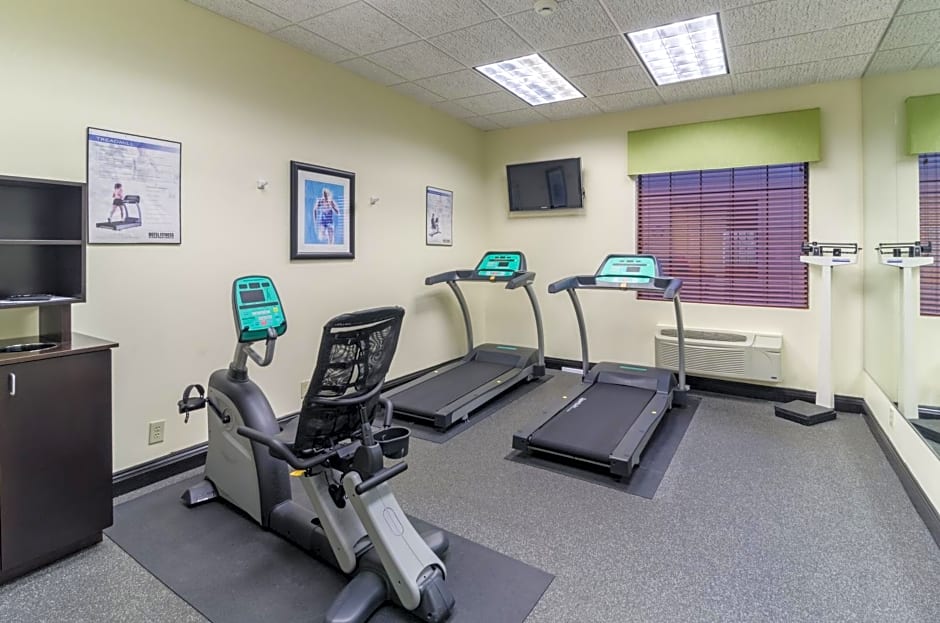 Holiday Inn Express Hotel & Suites Vinita, an IHG Hotel