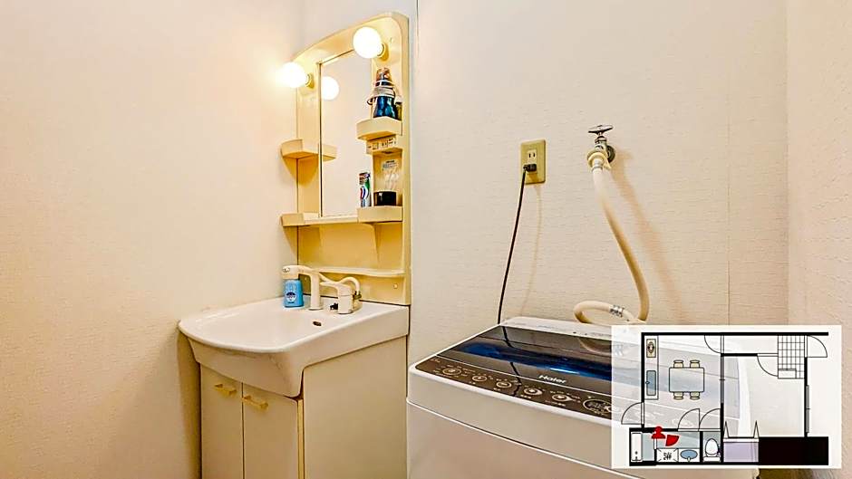 1 Tatami Bedroom! Direct KIX & Namba & Umeda access! DoumoTengachaya DT01