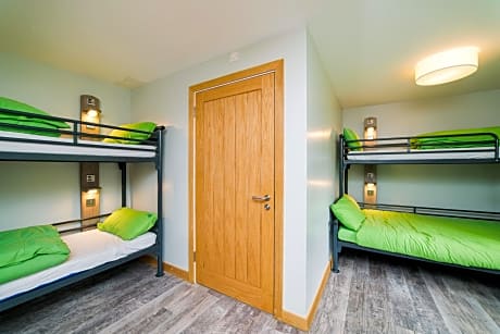 5 Bed Private Room en Suite