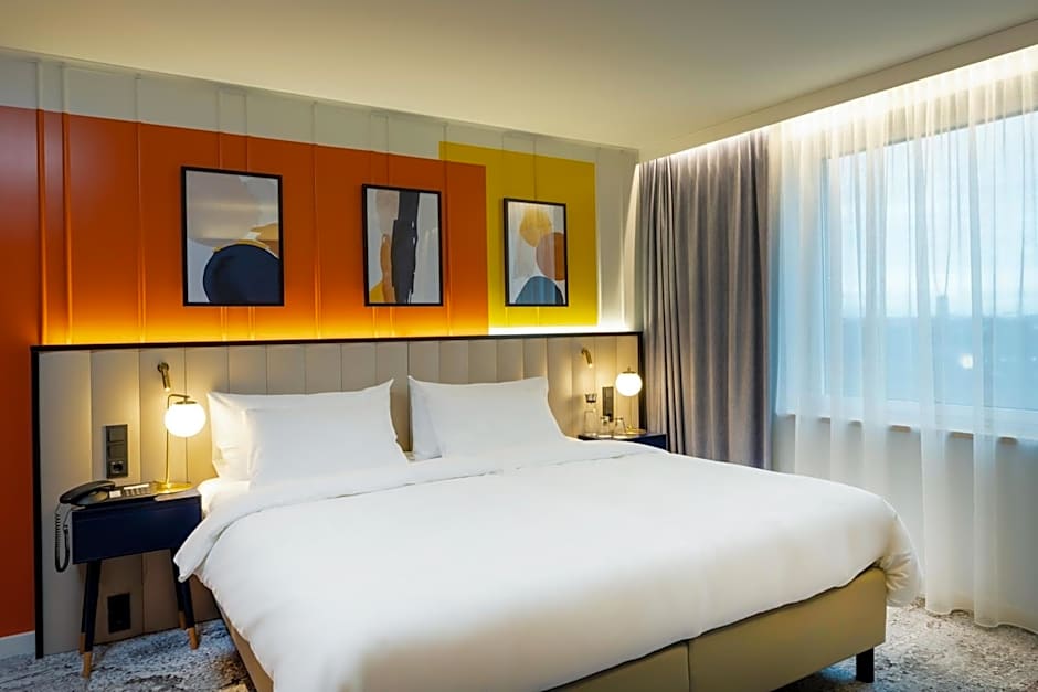 voco Dusseldorf Seestern By IHG