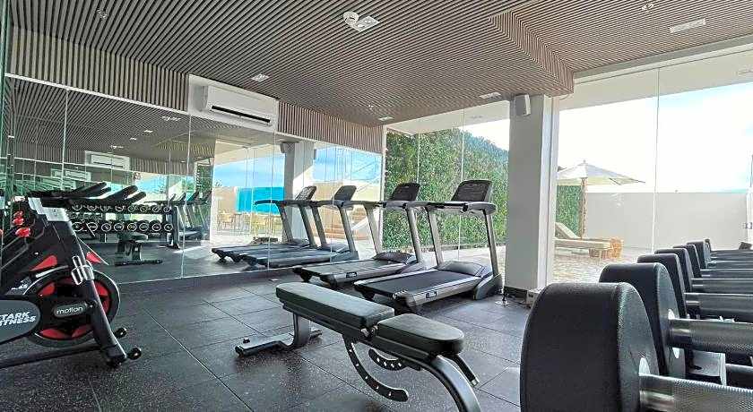 Uma Hotel And Residences 