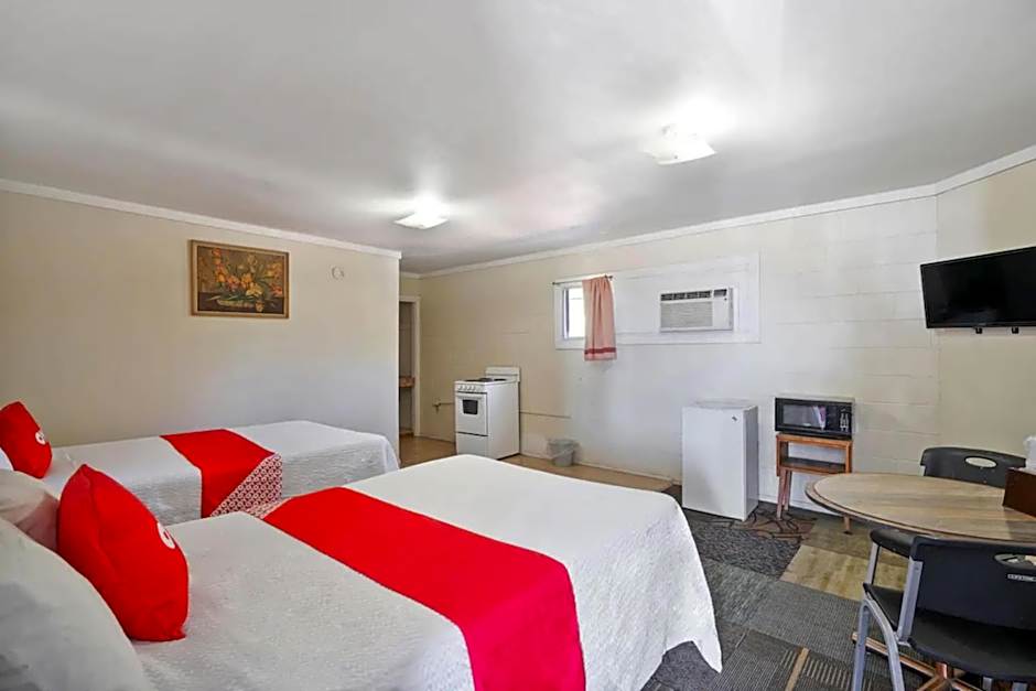 OYO Hotel Alpine TX near University