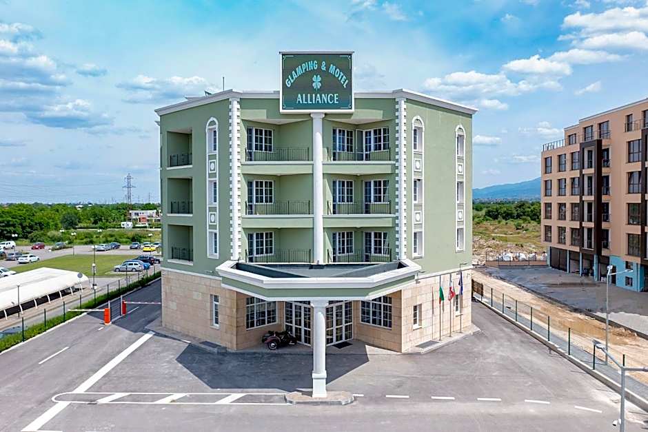 Glamping Alliance Hotel